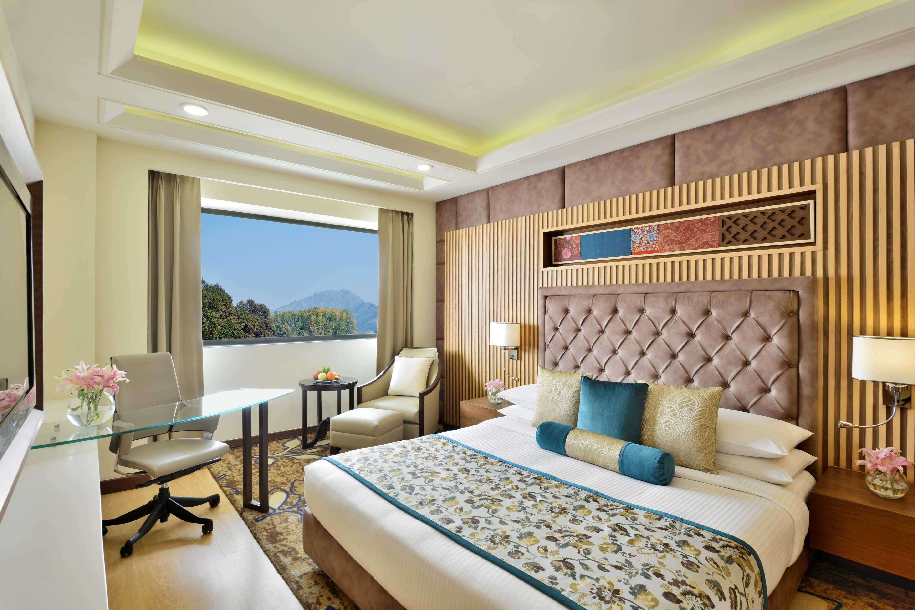 Radisson Srinagar Hotel Luaran gambar