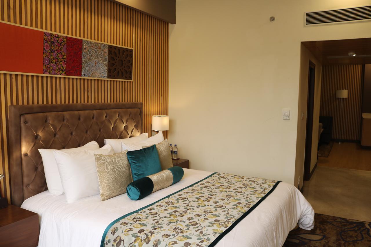 Radisson Srinagar Hotel Luaran gambar