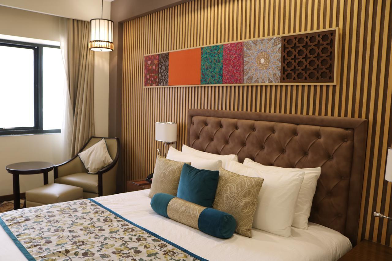 Radisson Srinagar Hotel Luaran gambar