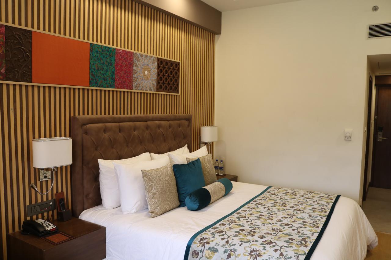 Radisson Srinagar Hotel Luaran gambar