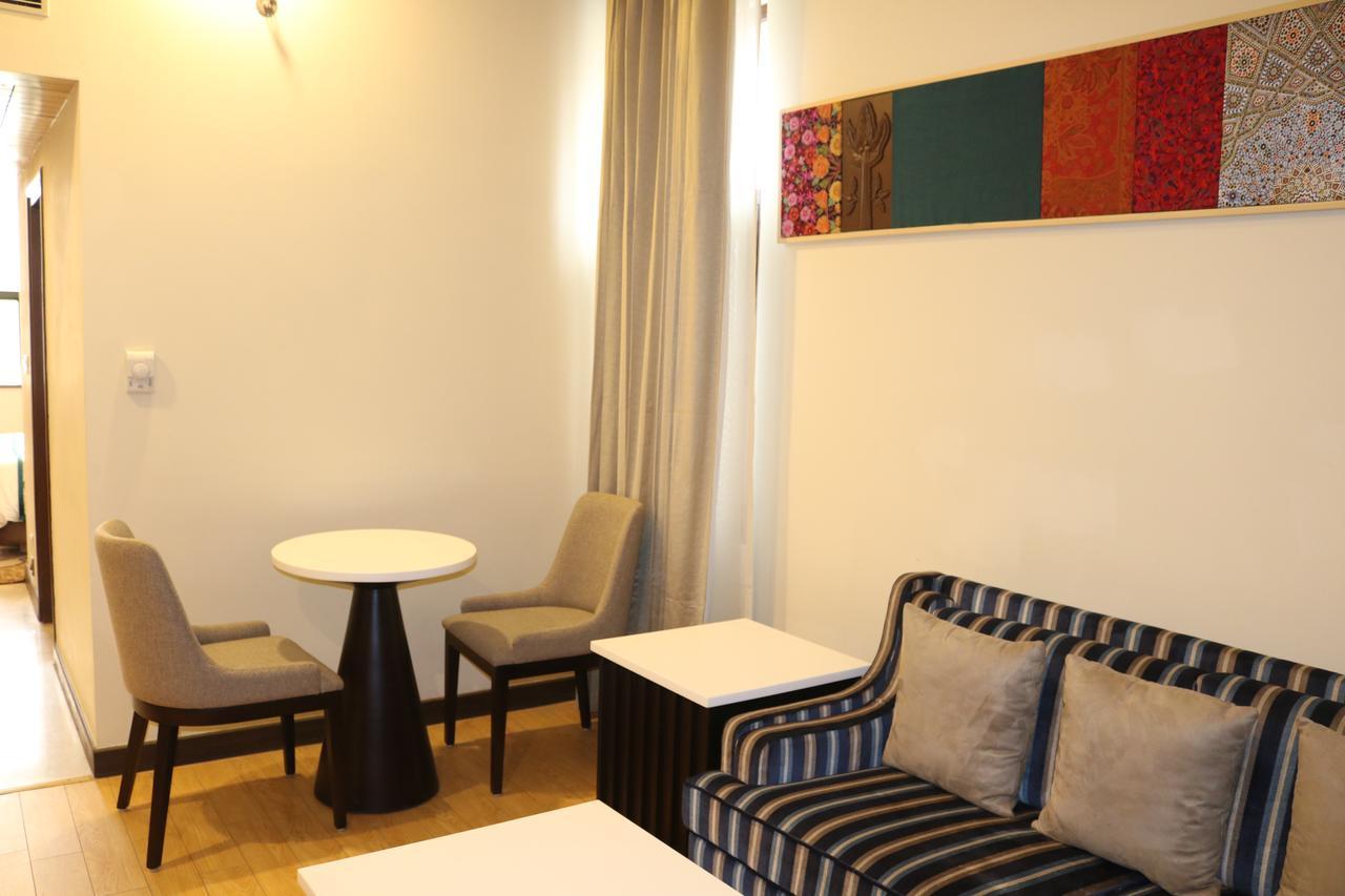 Radisson Srinagar Hotel Luaran gambar